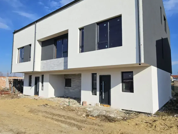 Casa 4 Camere in Triplex | Complex Rezidential Privat | Comision Zero