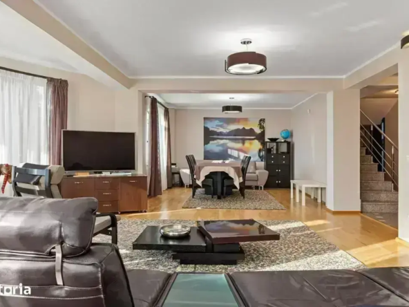 Vila 6 Camere Cu Suprafata 300 mp | Gradina Amenajata | 1000 mp Curte