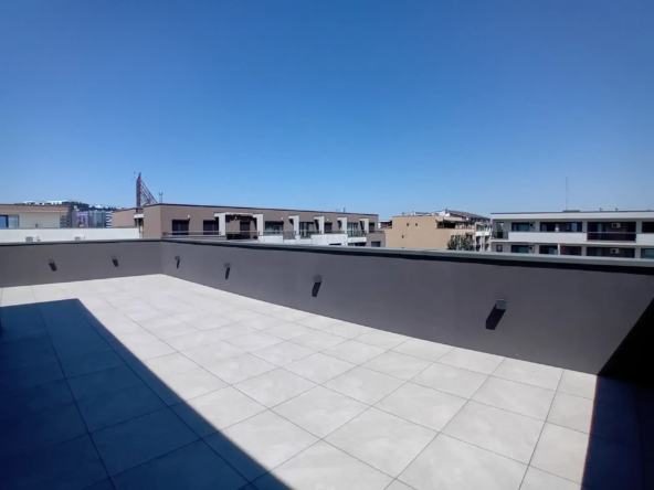 DUPLEX cu 3 camere și terase spațioase, tip penthouse