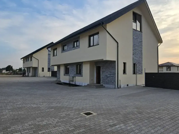 Duplex cu Mansardă Premium| | Zona Rond Penny | Bucatarie Inchisa