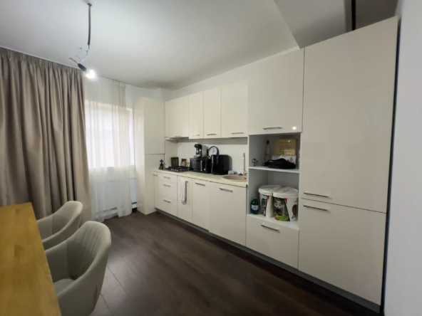 Casa 4 Camere De Vanzare Scoala Americana 120 MP